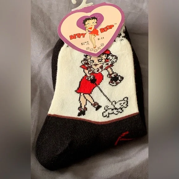 FREE WITH PURCHASE if mentioned! Betty Boop Socks - Picture 1 of 2